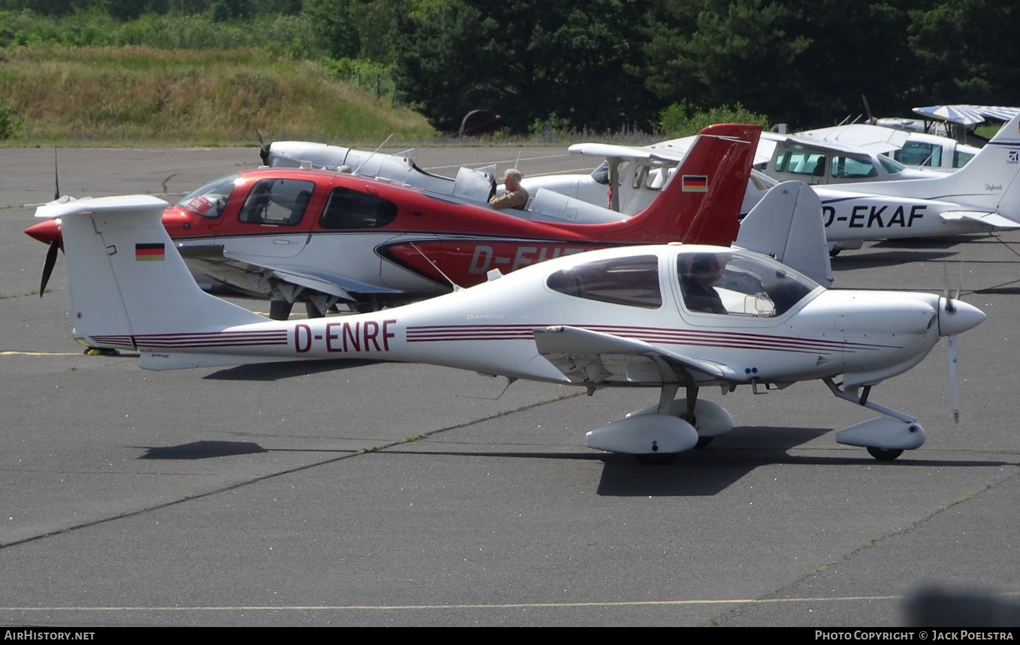 Aircraft Photo of D-ENRF | Diamond DA-40 Diamond Star | AirHistory.net #587303