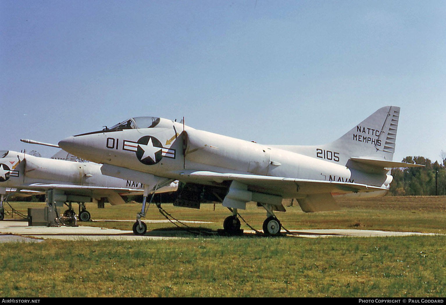 Aircraft Photo of 142105 / 2105 | Douglas A-4B Skyhawk (A4D-2) | USA - Navy | AirHistory.net #587403