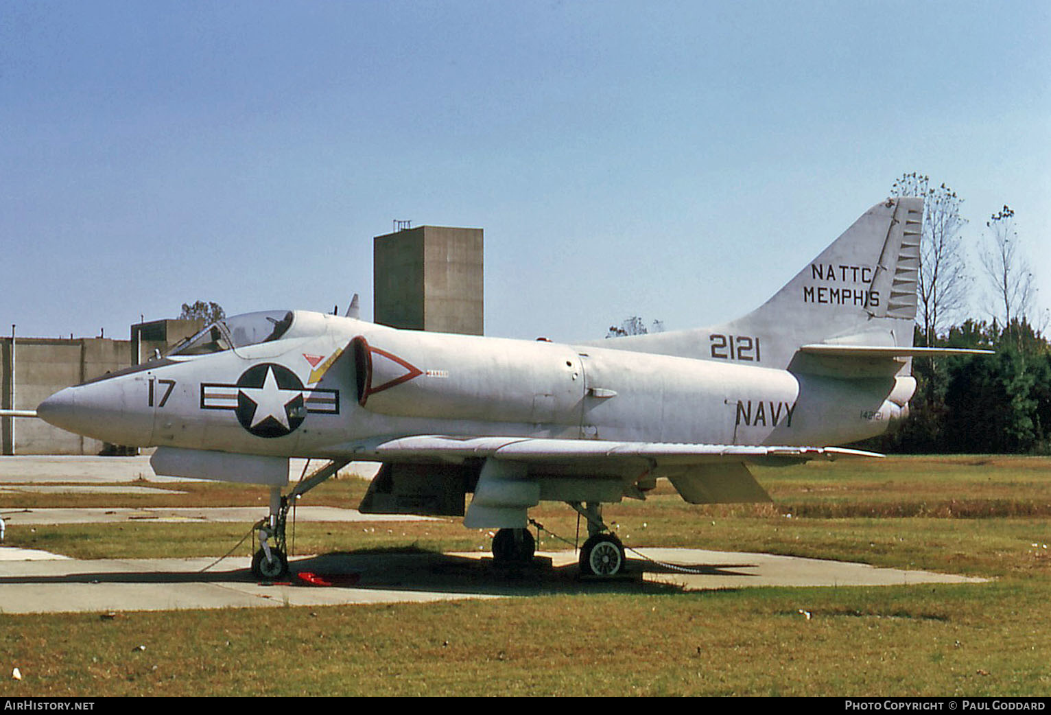 Aircraft Photo of 142121 / 2121 | Douglas A-4B Skyhawk (A4D-2) | USA - Navy | AirHistory.net #587408