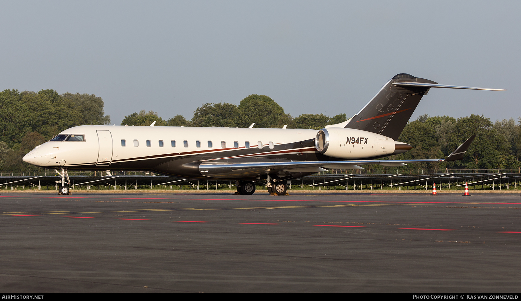 Aircraft Photo of N94FX | Bombardier Global Express XRS (BD-700-1A10) | AirHistory.net #587419
