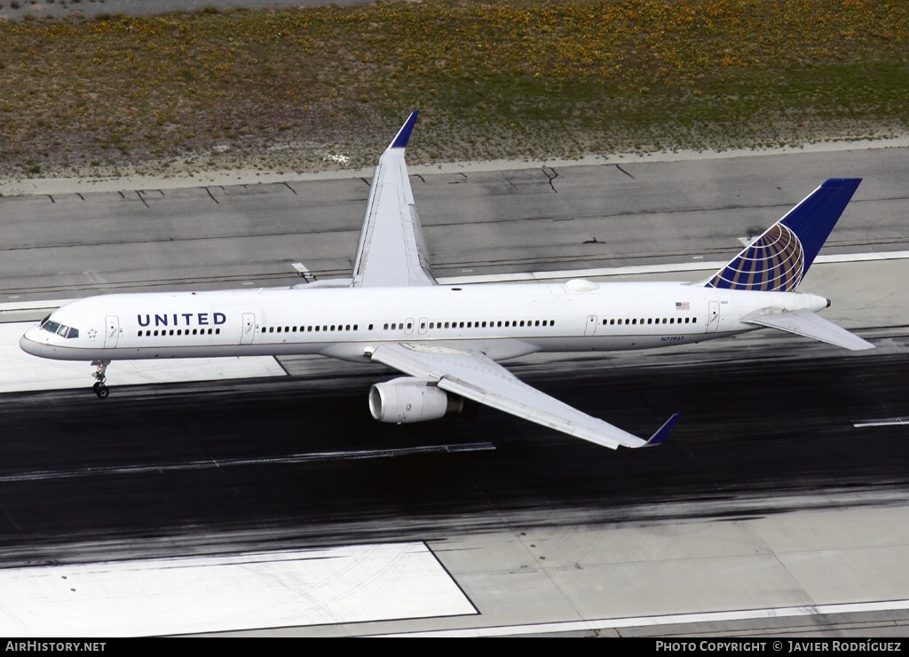 Aircraft Photo of N77867 | Boeing 757-33N | United Airlines | AirHistory.net #587619