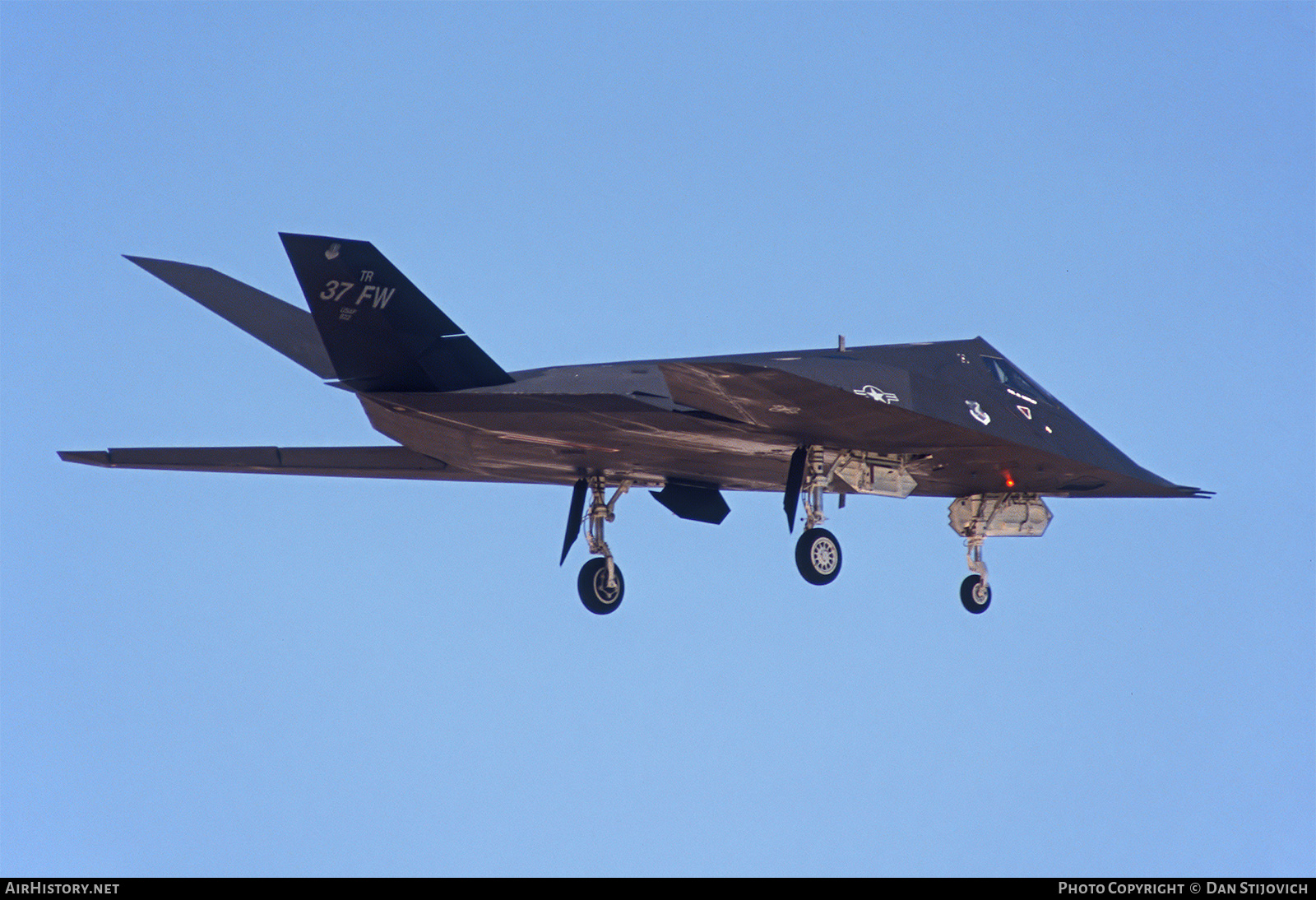 Aircraft Photo of 86-0822 / 822 | Lockheed F-117A Nighthawk | USA - Air Force | AirHistory.net #587658