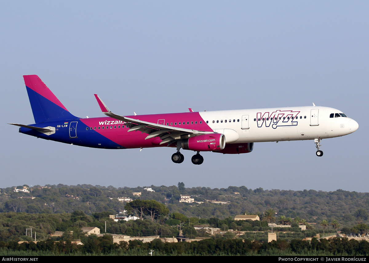 Aircraft Photo of HA-LXW | Airbus A321-231 | Wizz Air | AirHistory.net #587663