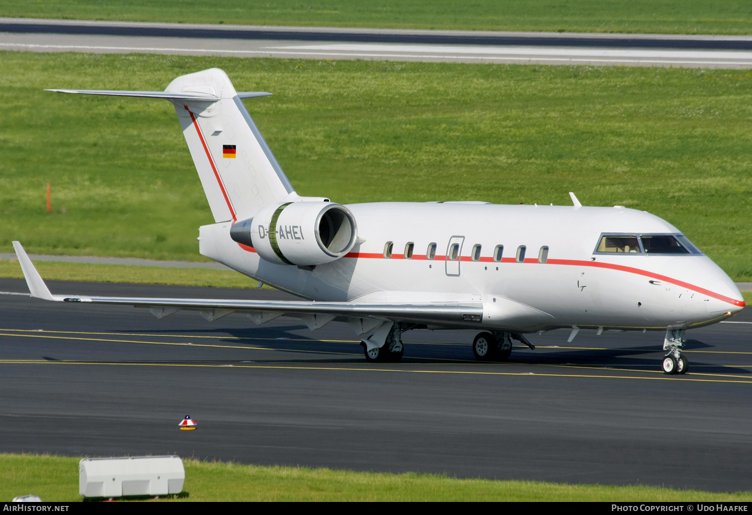 Aircraft Photo of D-AHEI | Bombardier Challenger 604 (CL-600-2B16) | AirHistory.net #587742
