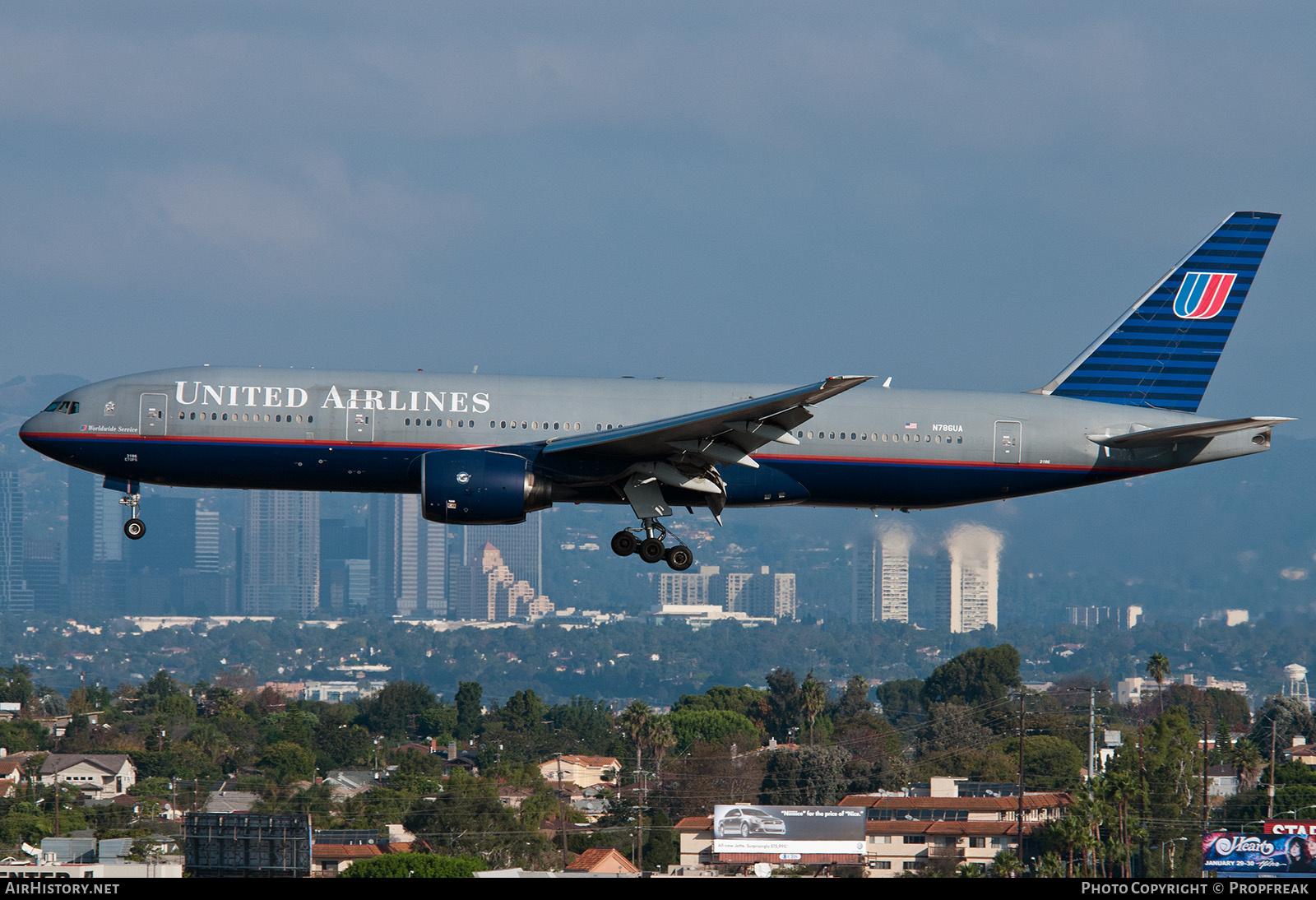 Aircraft Photo of N786UA | Boeing 777-222/ER | United Airlines | AirHistory.net #587752