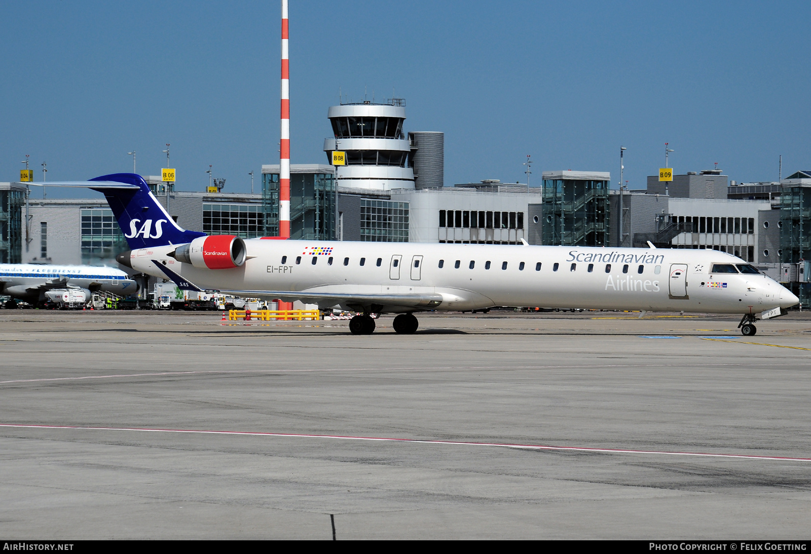 Aircraft Photo of EI-FPT | Bombardier CRJ-900LR (CL-600-2D24) | Scandinavian Airlines - SAS | AirHistory.net #588177