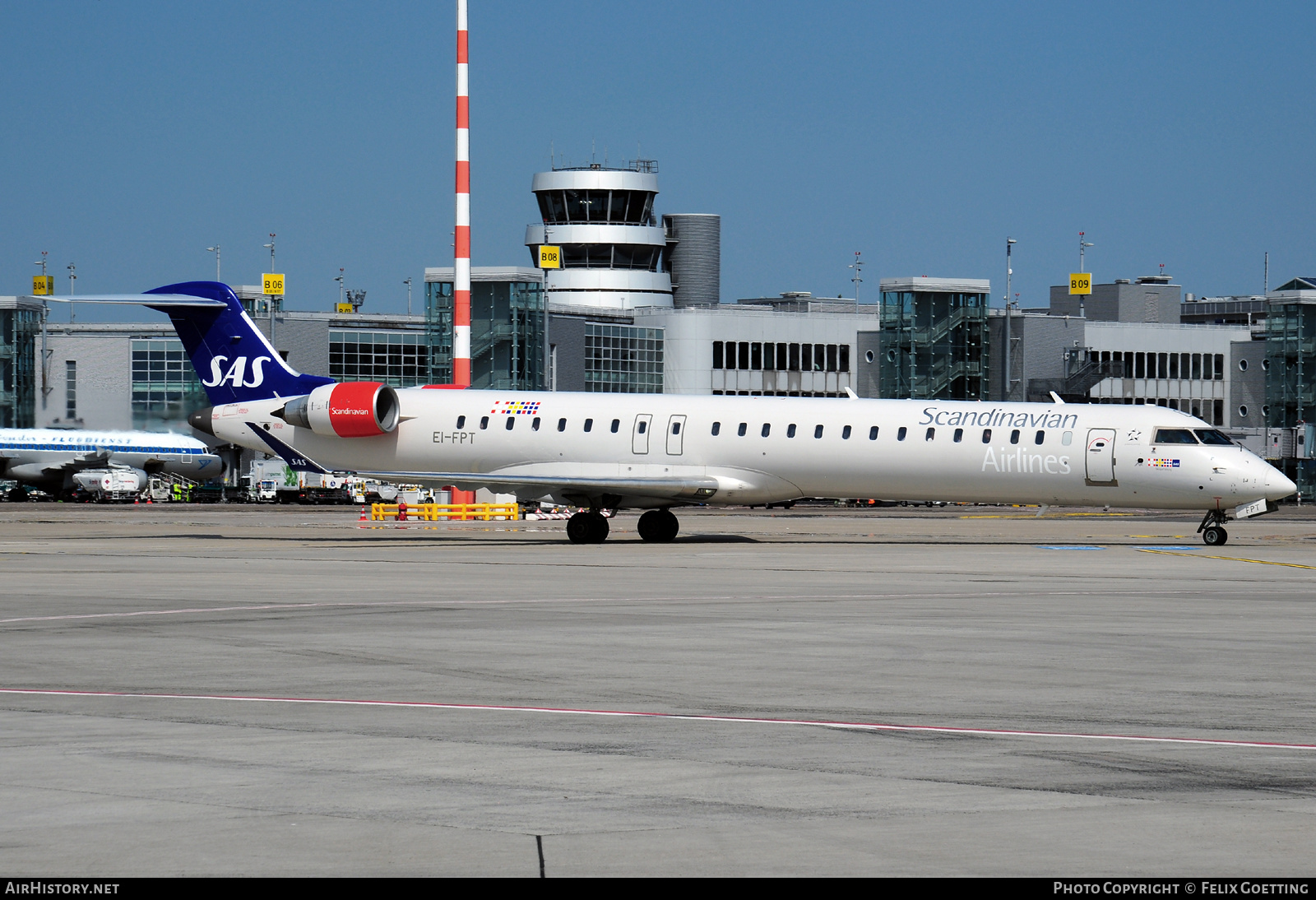 Aircraft Photo of EI-FPT | Bombardier CRJ-900LR (CL-600-2D24) | Scandinavian Airlines - SAS | AirHistory.net #588177