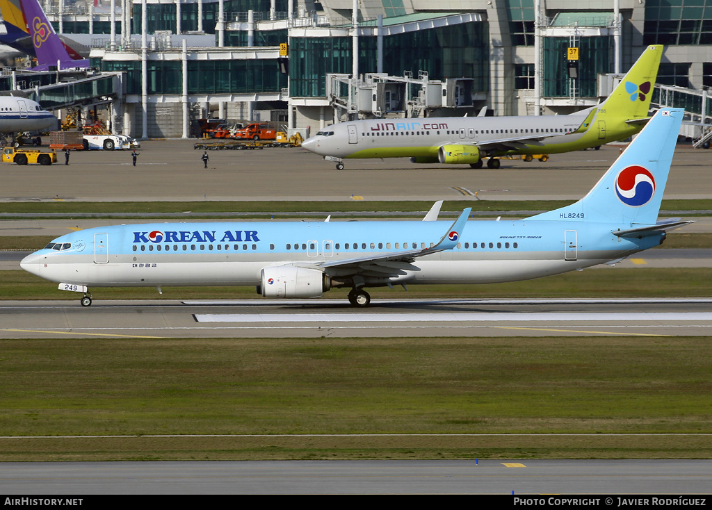 Aircraft Photo of HL8249 | Boeing 737-9B5/ER | Korean Air | AirHistory.net #588229