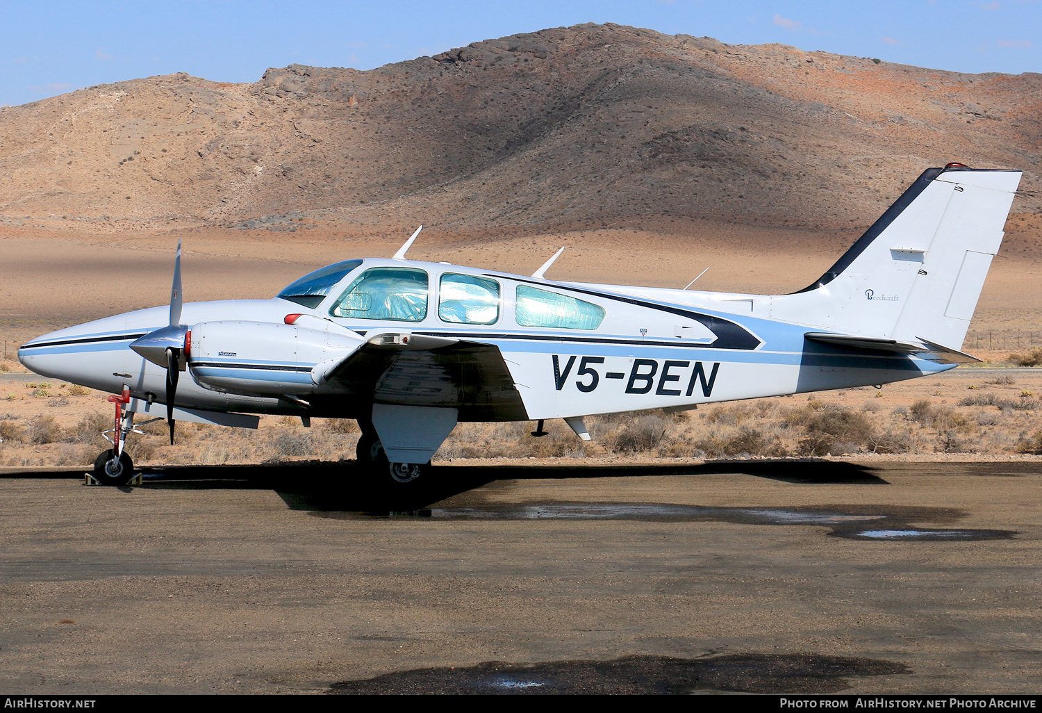 Aircraft Photo of V5-BEN | Beech E55 Baron | AirHistory.net #588268