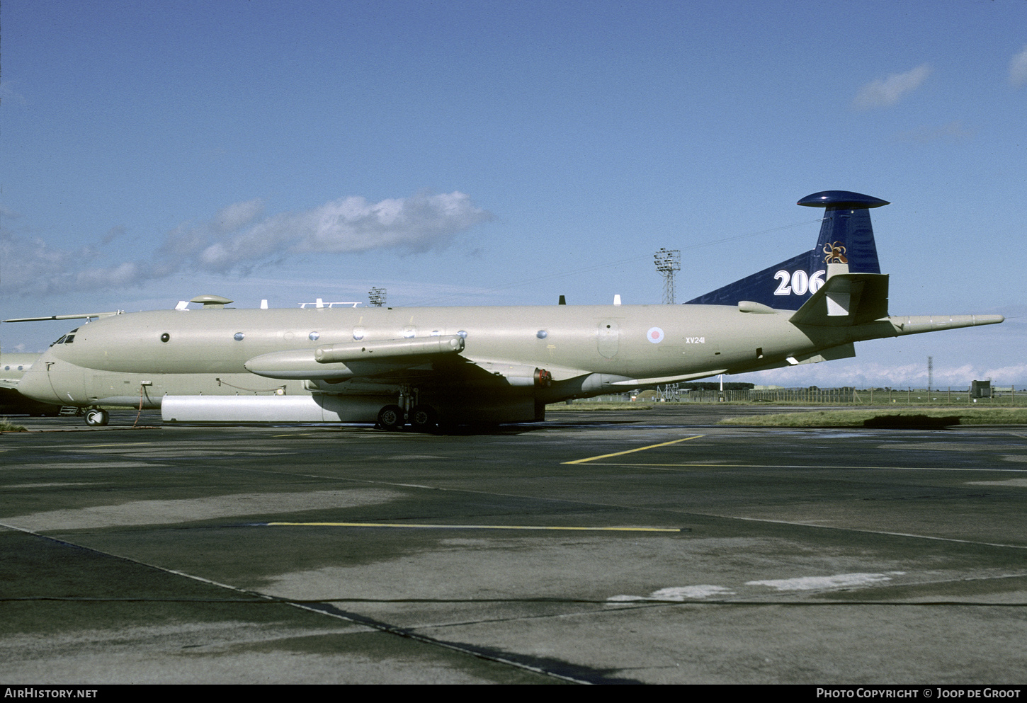 Aircraft Photo of XV241 | Hawker Siddeley HS-801 Nimrod MR.2P | UK - Air Force | AirHistory.net #588322