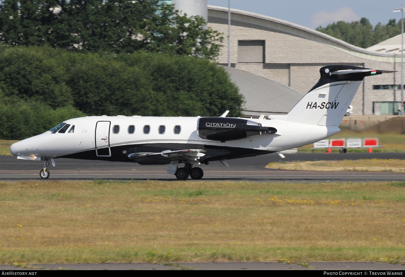 Aircraft Photo of HA-SCW | Cessna 650 Citation VII | AirHistory.net #588337