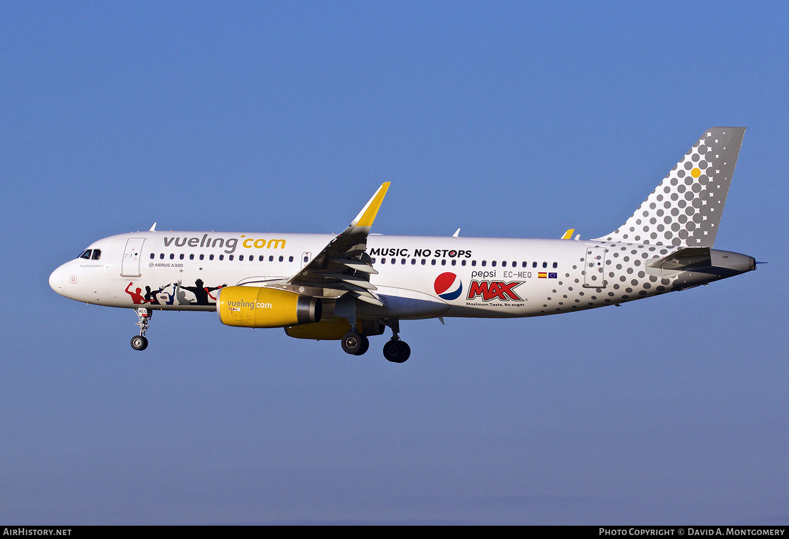 Aircraft Photo of EC-MEQ | Airbus A320-232 | Vueling Airlines | AirHistory.net #588474