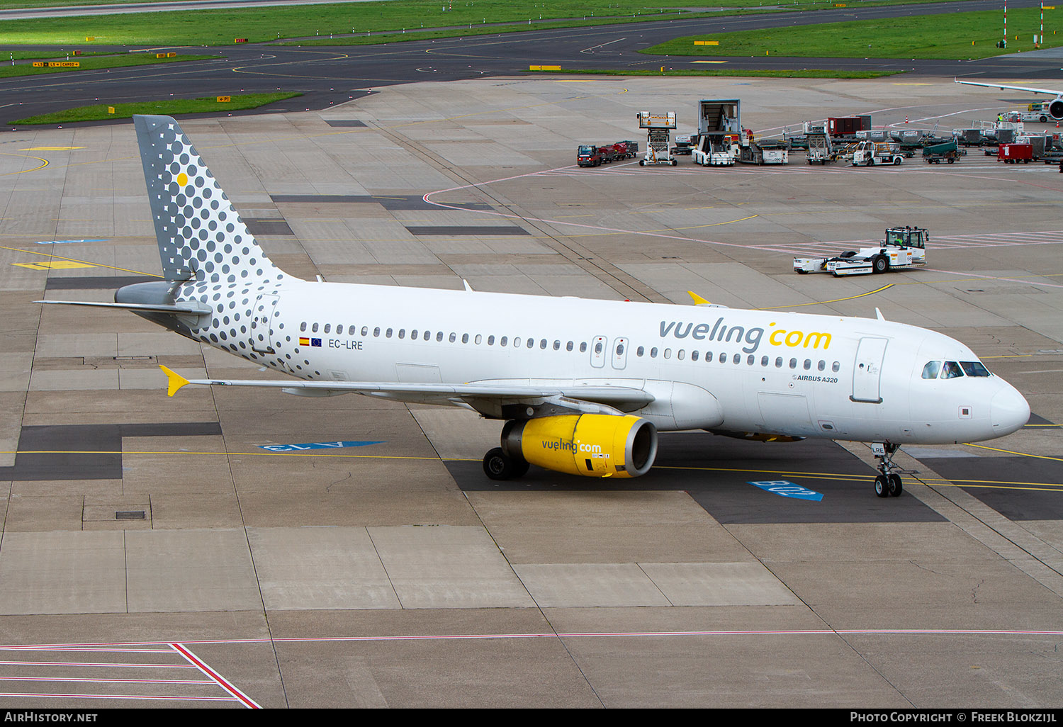 Aircraft Photo of EC-LRE | Airbus A320-232 | Vueling Airlines | AirHistory.net #588542