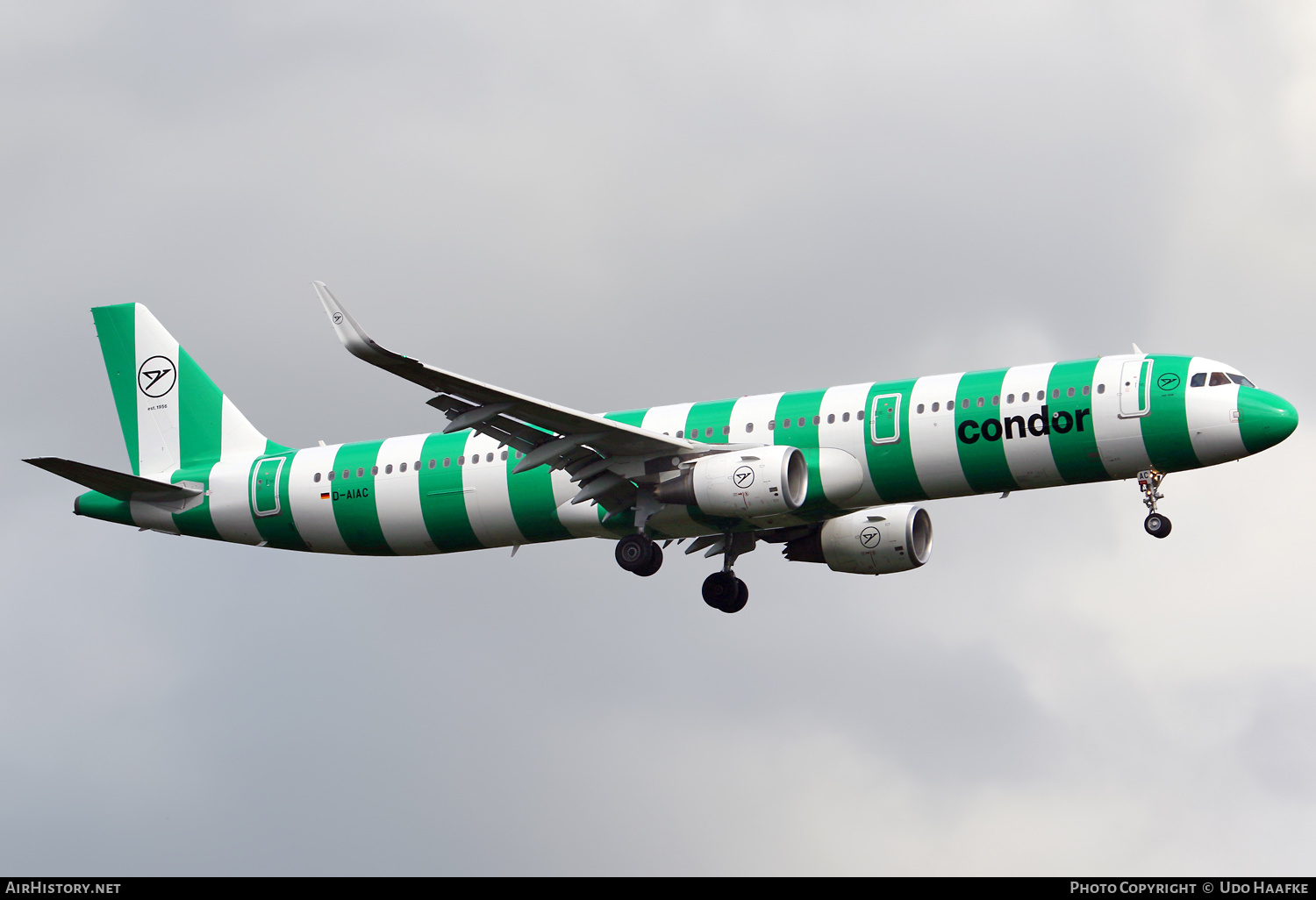 Aircraft Photo of D-AIAC | Airbus A321-211 | Condor Flugdienst | AirHistory.net #588584
