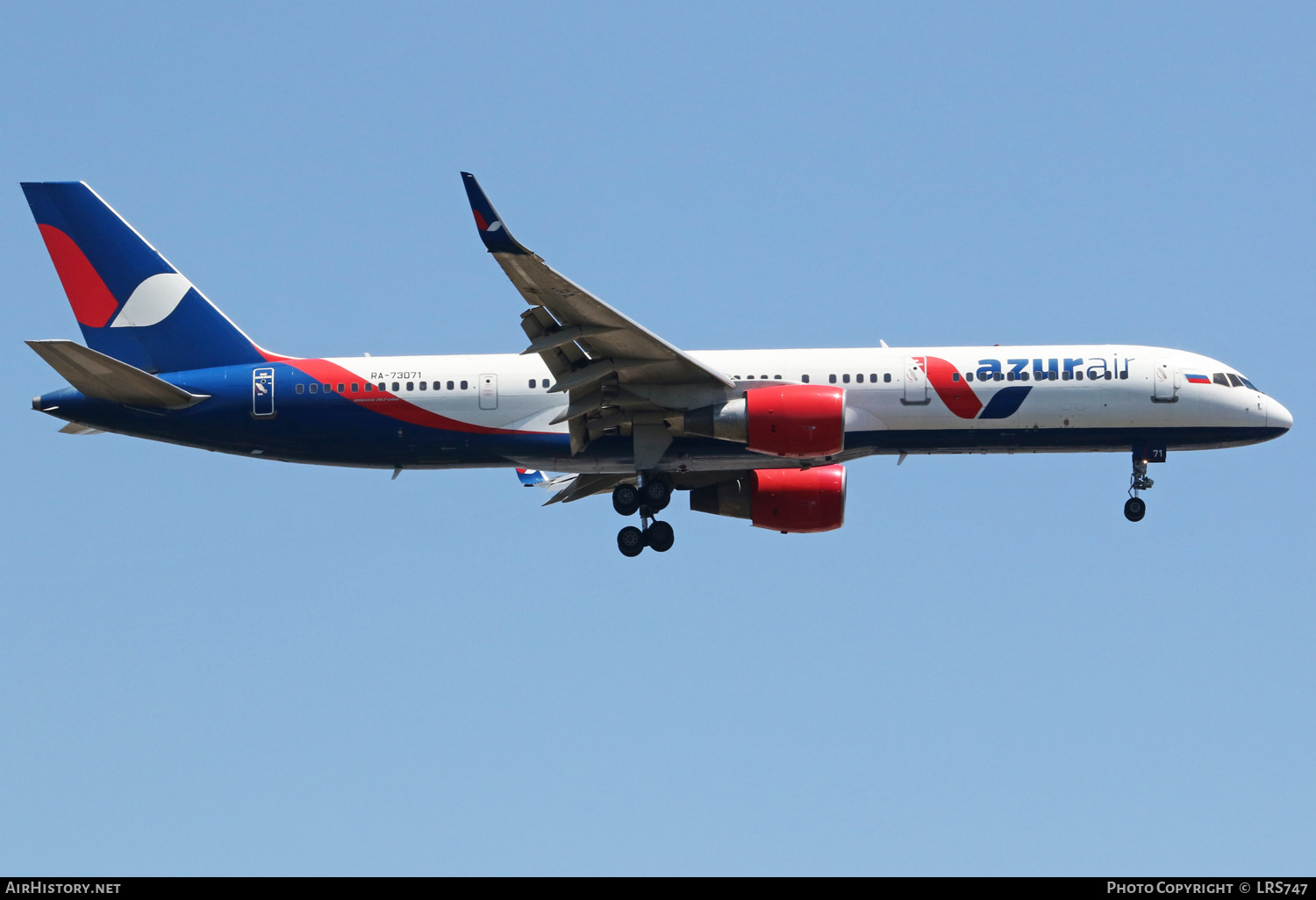 Aircraft Photo of RA-73071 | Boeing 757-2Q8 | Azur Air | AirHistory.net #588613