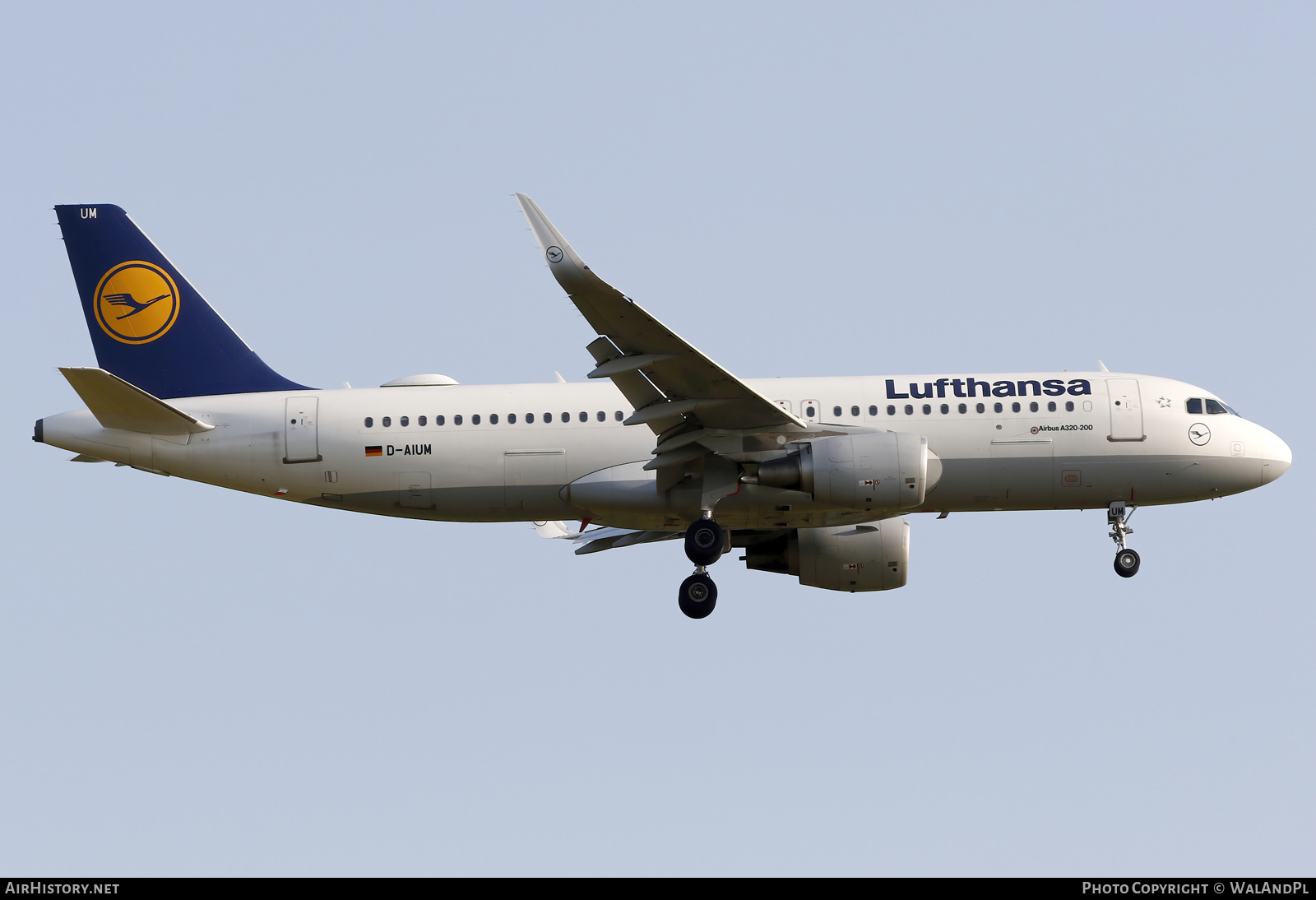 Aircraft Photo of D-AIUM | Airbus A320-214 | Lufthansa | AirHistory.net #588615