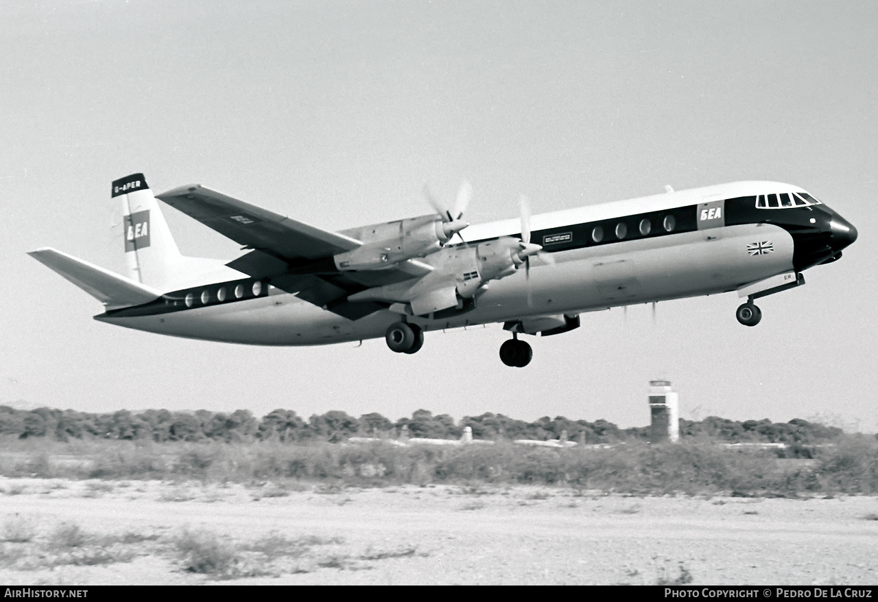 Aircraft Photo of G-APER | Vickers 953 Vanguard | BEA - British European Airways | AirHistory.net #588656