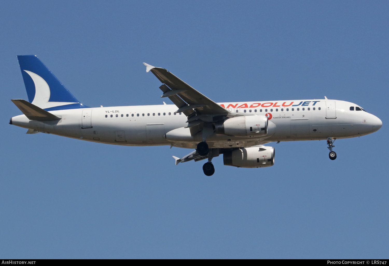 Aircraft Photo of YL-LDL | Airbus A320-232 | AnadoluJet | AirHistory.net #588666