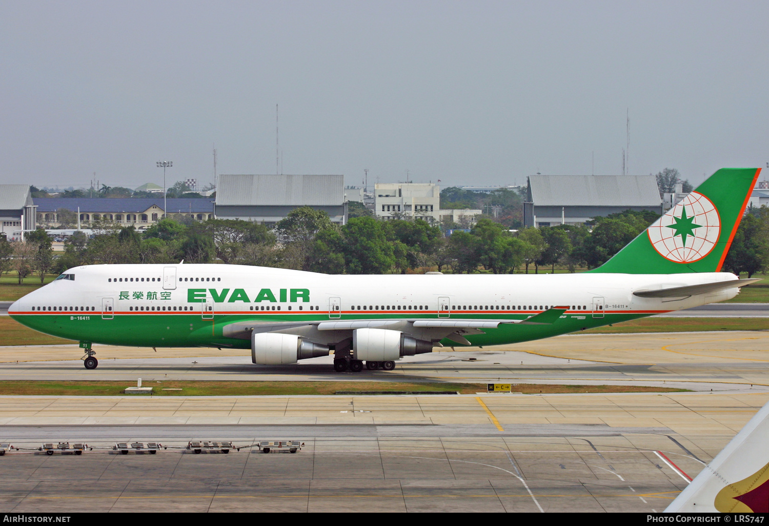 Aircraft Photo of B-16411 | Boeing 747-45E | EVA Air | AirHistory.net #588681