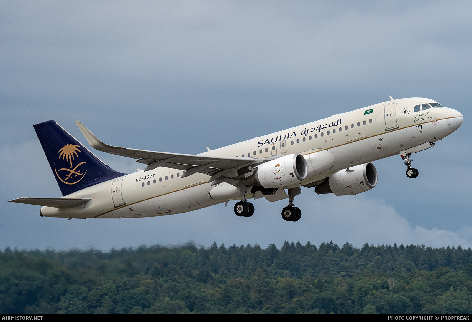 Aircraft Photo of HZ-AS77 | Airbus A320-214 | Saudia - Saudi Arabian Airlines | AirHistory.net #588698