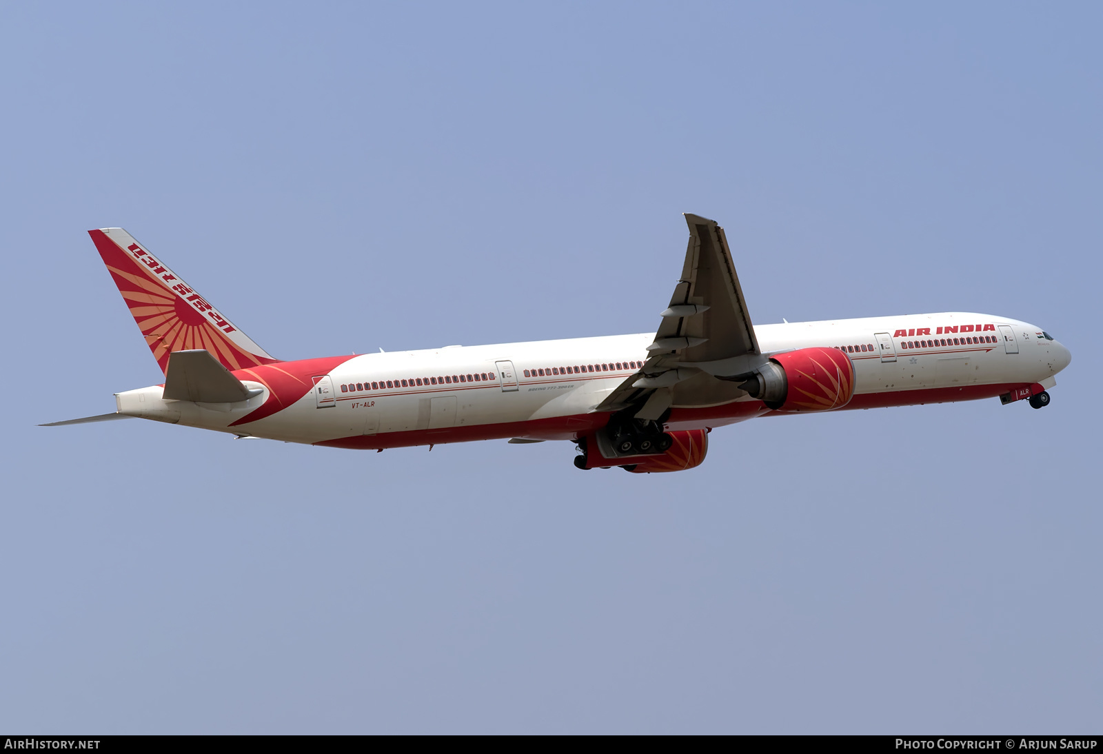 Aircraft Photo of VT-ALR | Boeing 777-337/ER | Air India | AirHistory.net #588765