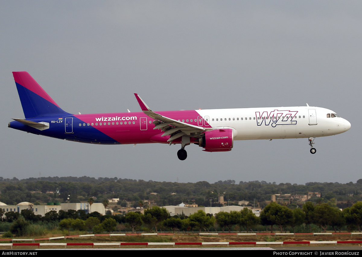 Aircraft Photo of HA-LZV | Airbus A321-271NX | Wizz Air | AirHistory.net #588773