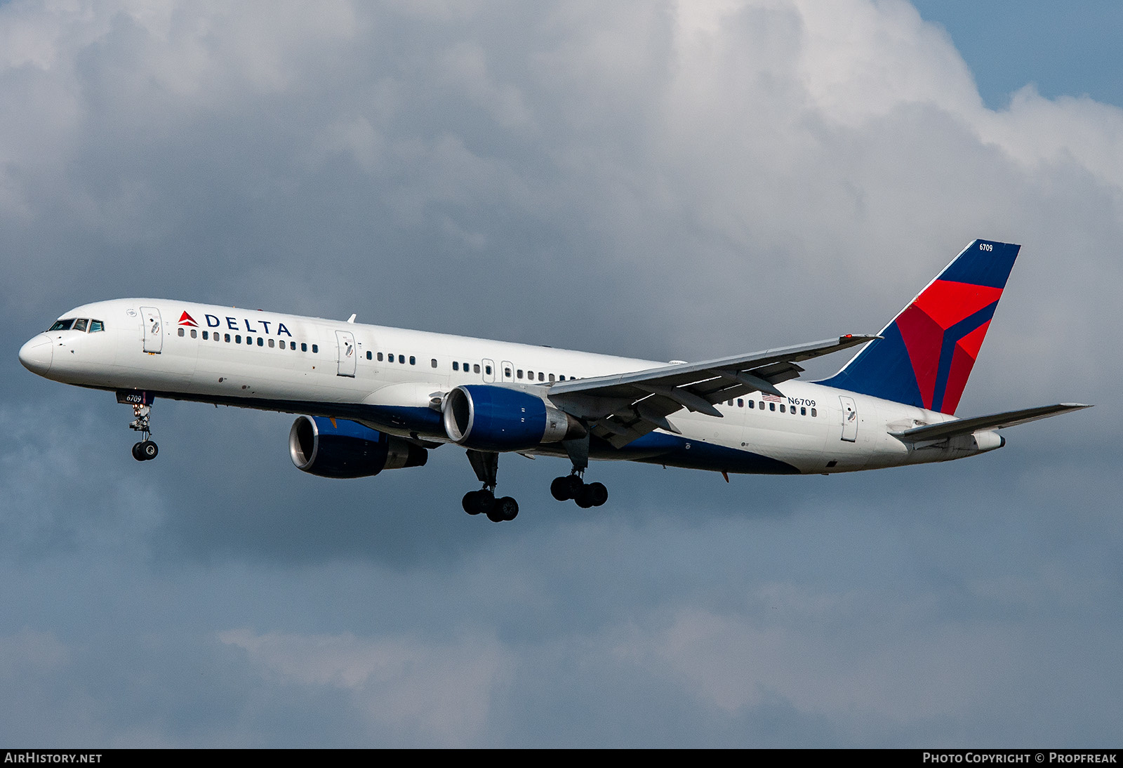 Aircraft Photo of N6709 | Boeing 757-232 | Delta Air Lines | AirHistory.net #588975