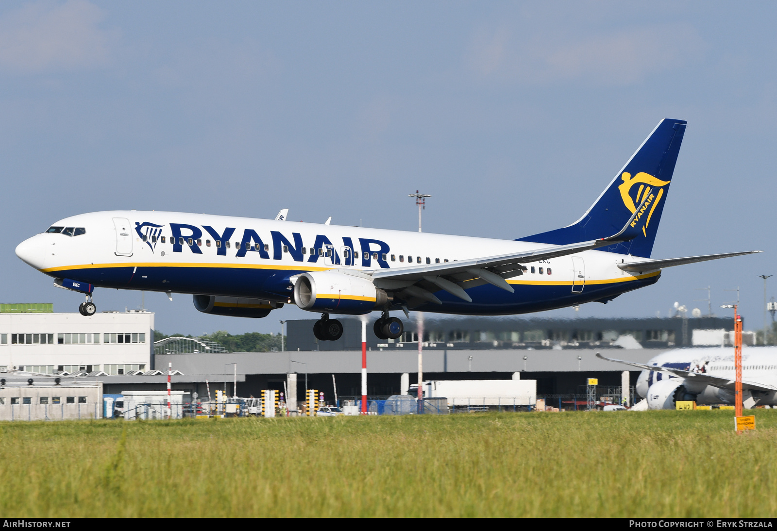 Aircraft Photo of EI-EKC | Boeing 737-8AS | Ryanair | AirHistory.net #589008