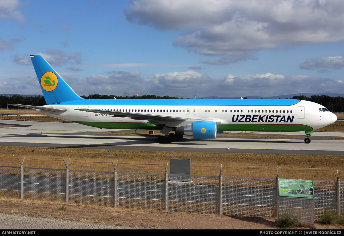 Aircraft Photo of UK67004 | Boeing 767-33P/ER | Uzbekistan Airways | AirHistory.net #589071