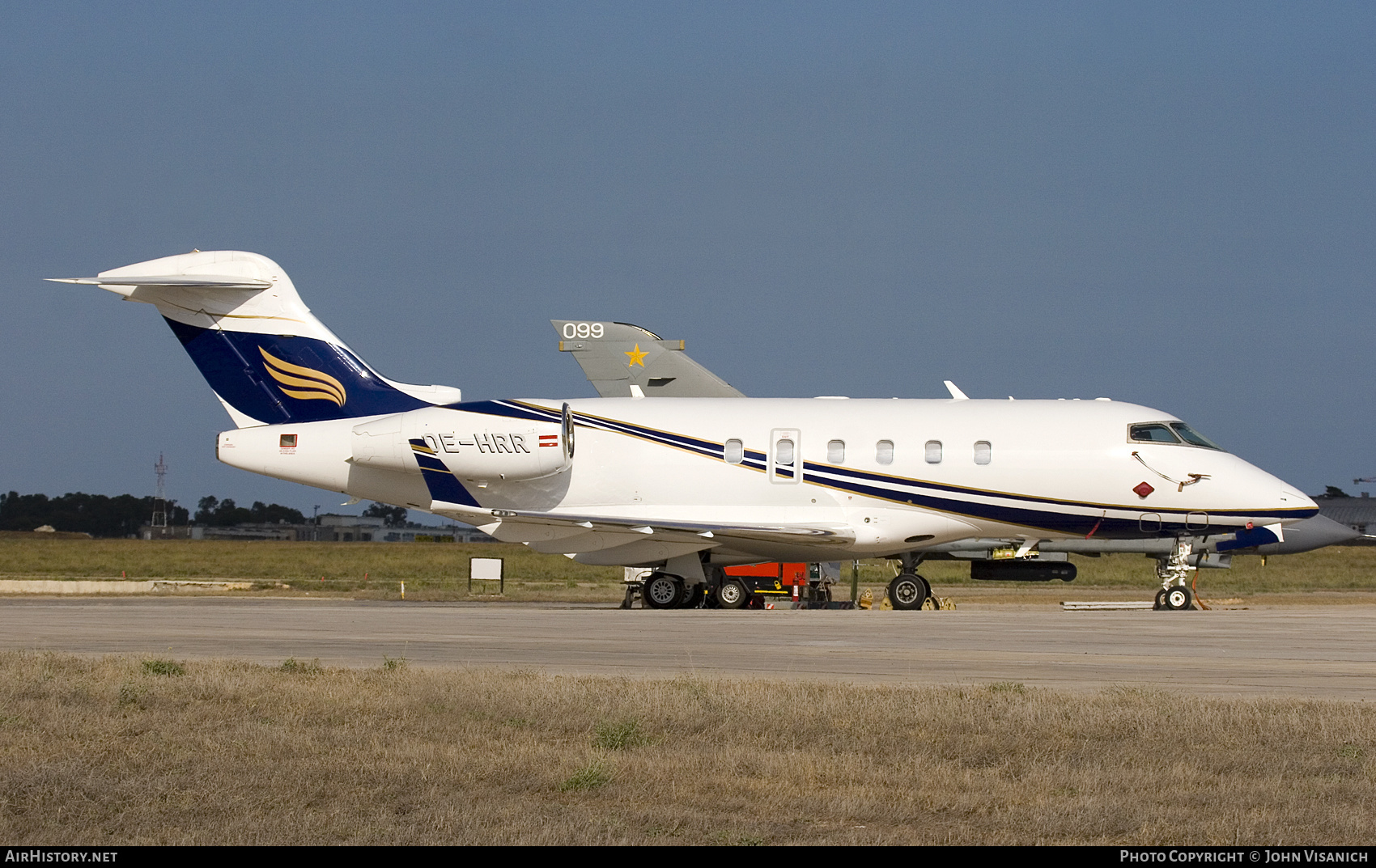 Aircraft Photo of OE-HRR | Bombardier Challenger 300 (BD-100-1A10) | AirHistory.net #589121