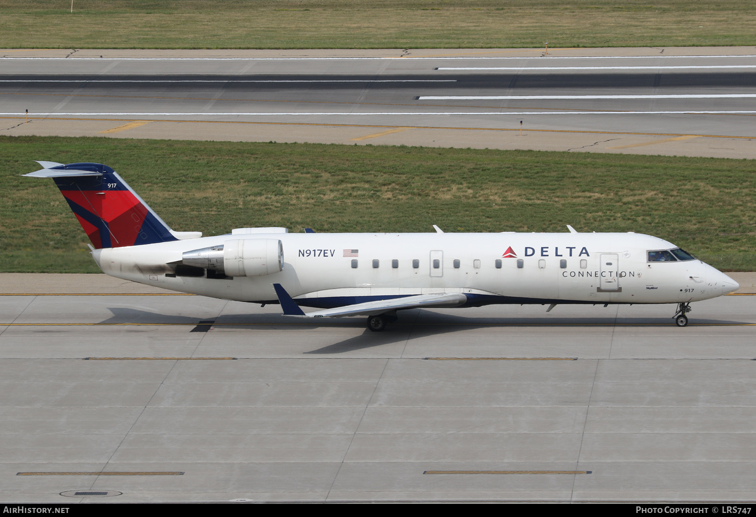 Aircraft Photo of N917EV | Bombardier CRJ-200LR (CL-600-2B19) | Delta Connection | AirHistory.net #589142