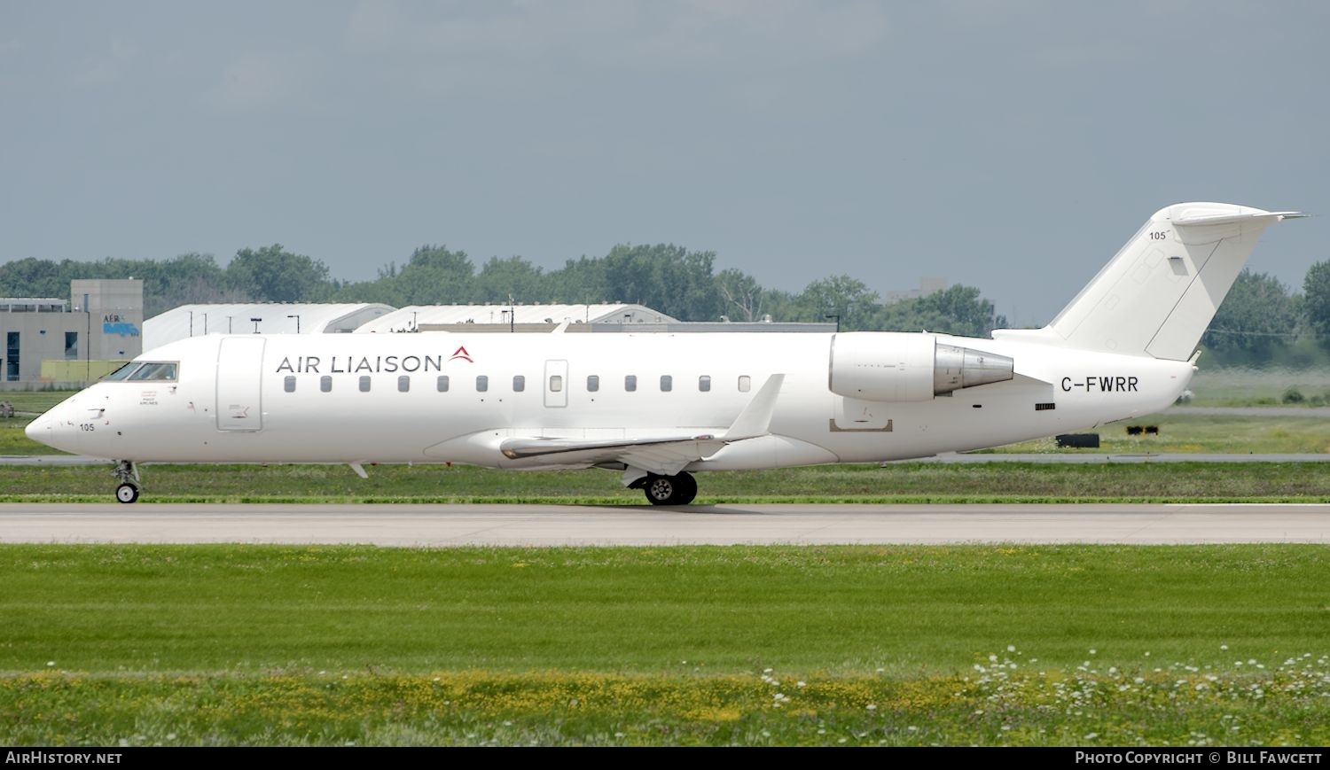 Aircraft Photo of C-FWRR | Canadair CRJ-100ER (CL-600-2B19) | Air Liaison | AirHistory.net #589169