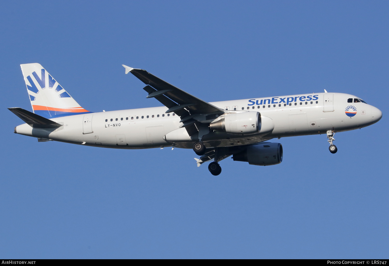 Aircraft Photo of LY-NVO | Airbus A320-214 | SunExpress | AirHistory.net #589220