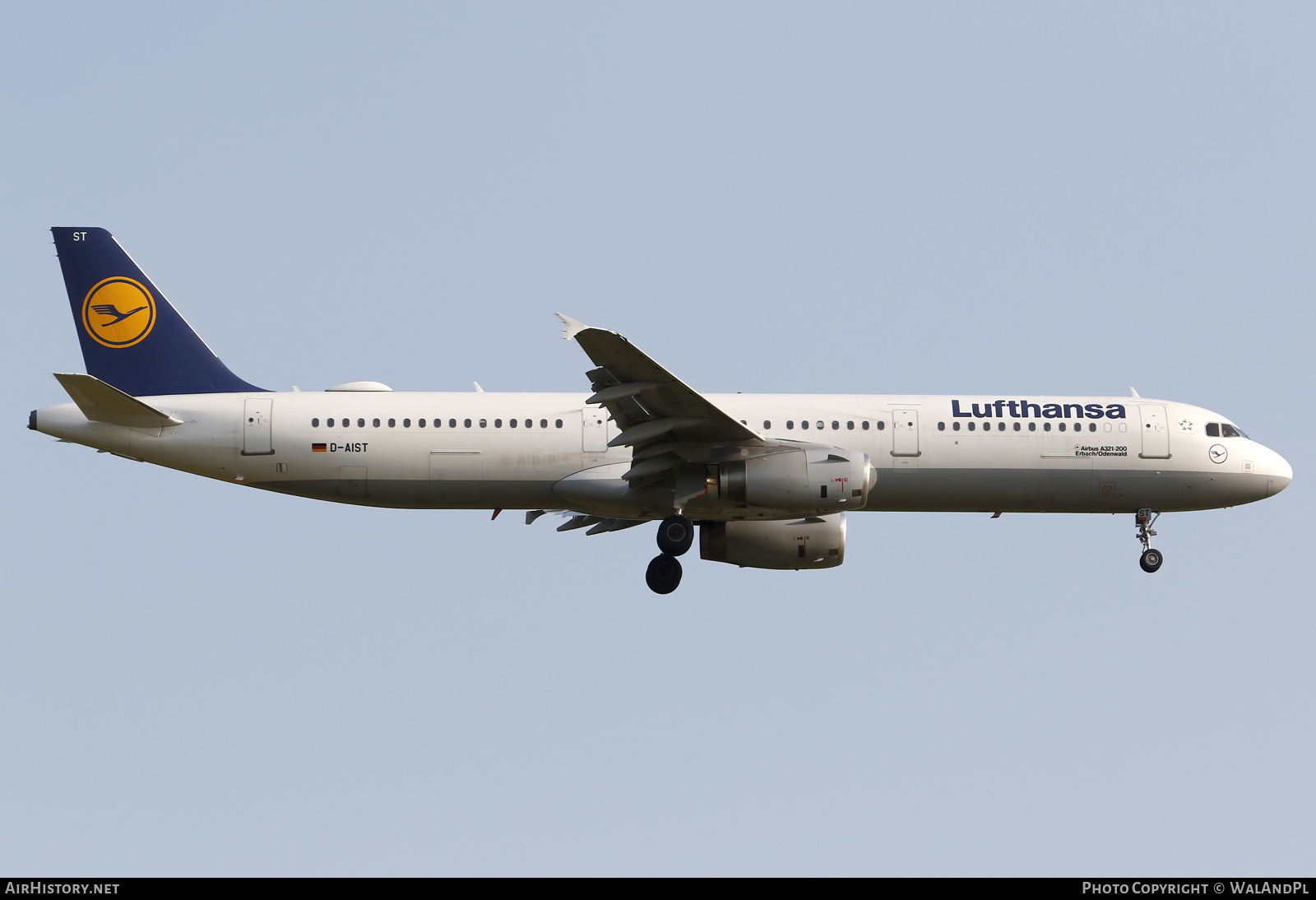 Aircraft Photo of D-AIST | Airbus A321-231 | Lufthansa | AirHistory.net #589240