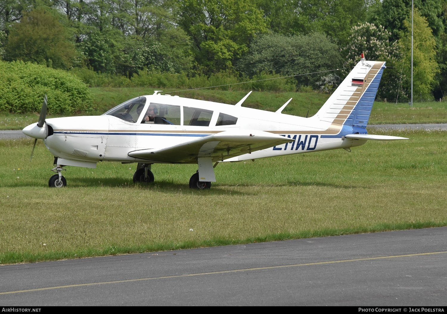 Aircraft Photo of D-EMWD | Piper PA-28R-180 Cherokee Arrow | AirHistory.net #589256