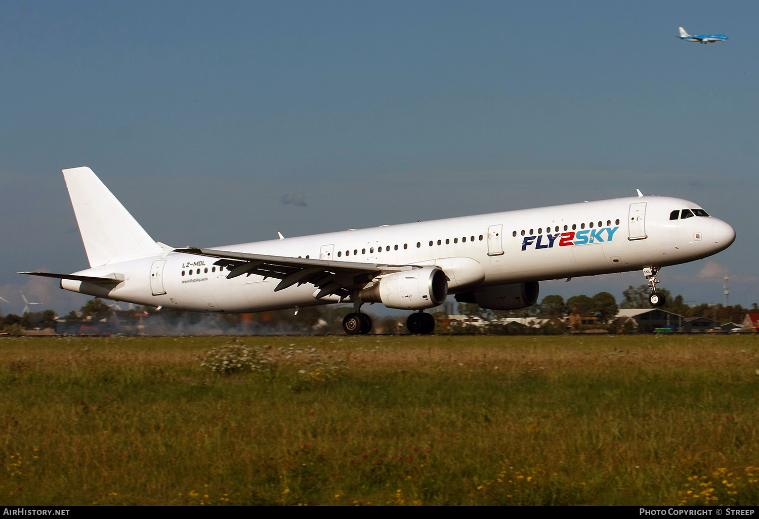 Aircraft Photo of LZ-MDL | Airbus A321-211 | Fly2Sky | AirHistory.net #589262