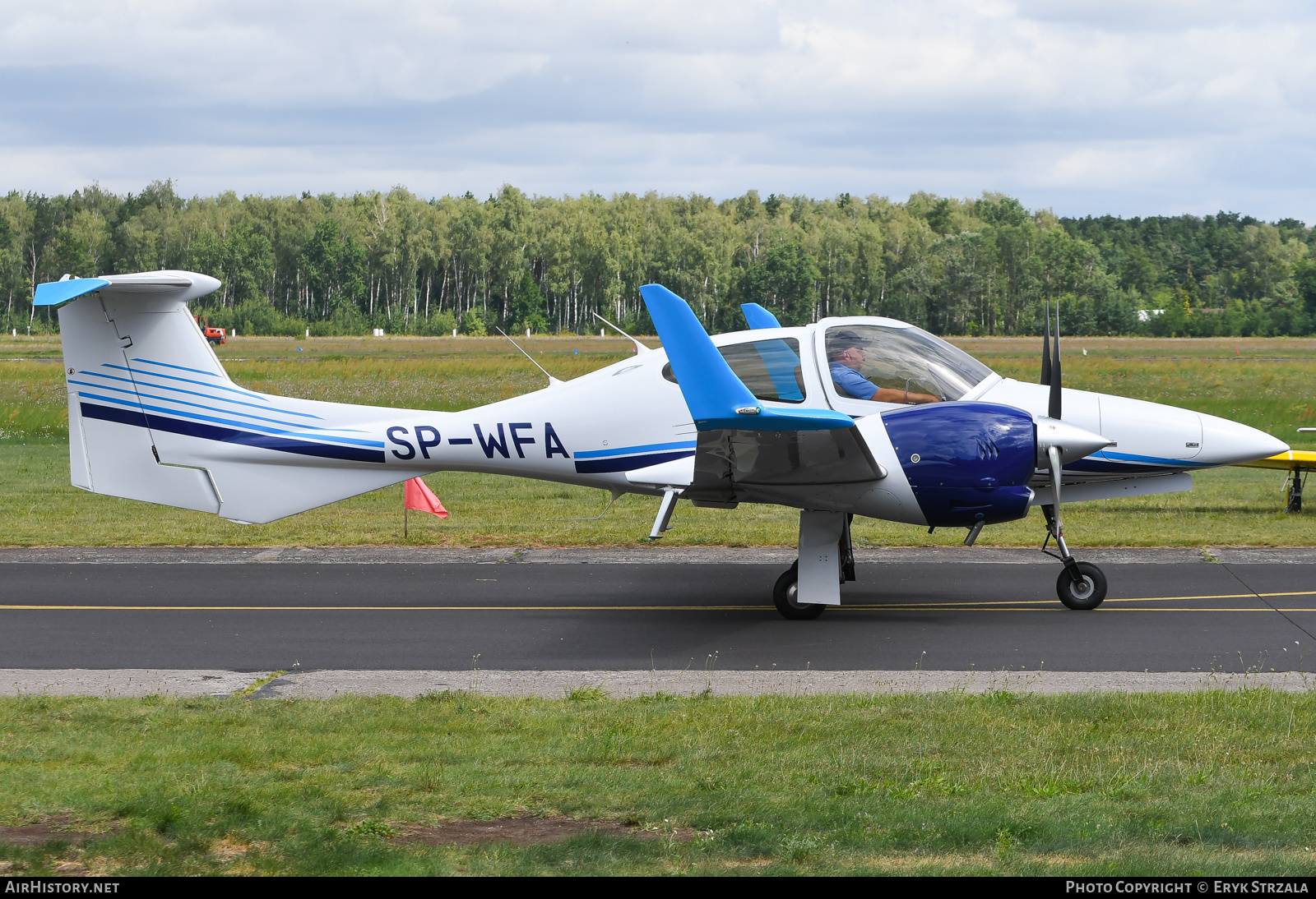 Aircraft Photo of SP-WFA | Diamond DA42 Twin Star | AirHistory.net #589332