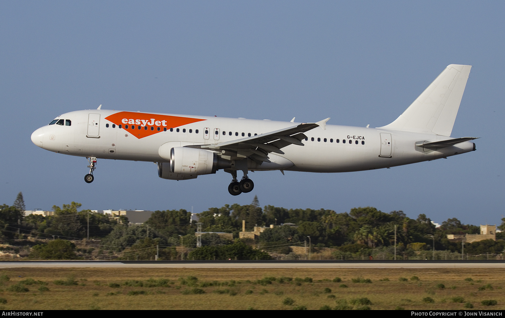 Aircraft Photo of G-EJCA | Airbus A320-214 | EasyJet | AirHistory.net #589335