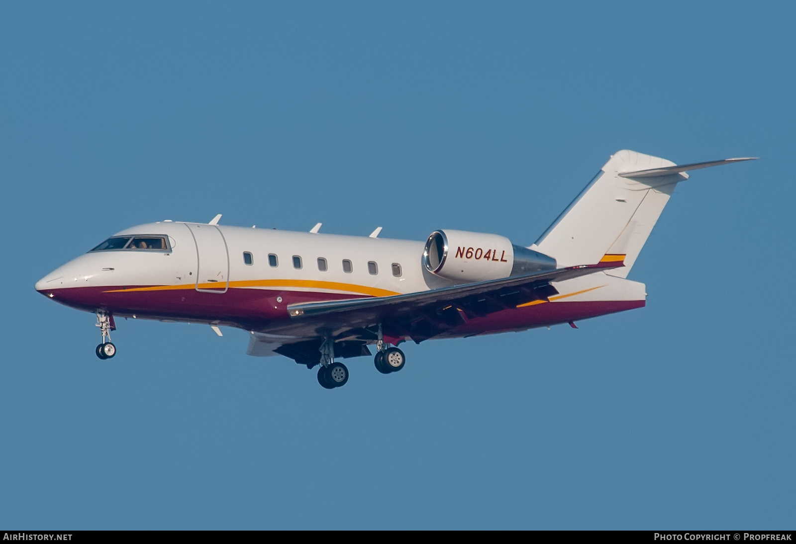 Aircraft Photo of N604LL | Bombardier Challenger 604 (CL-600-2B16) | AirHistory.net #589346
