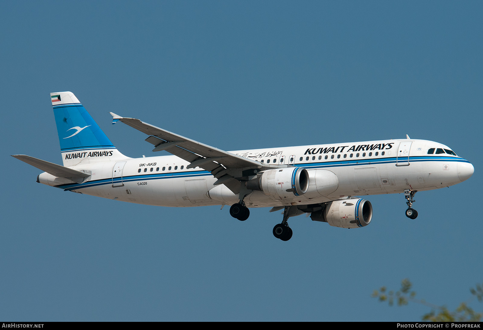 Aircraft Photo of 9K-AKB | Airbus A320-212 | Kuwait Airways | AirHistory.net #589350