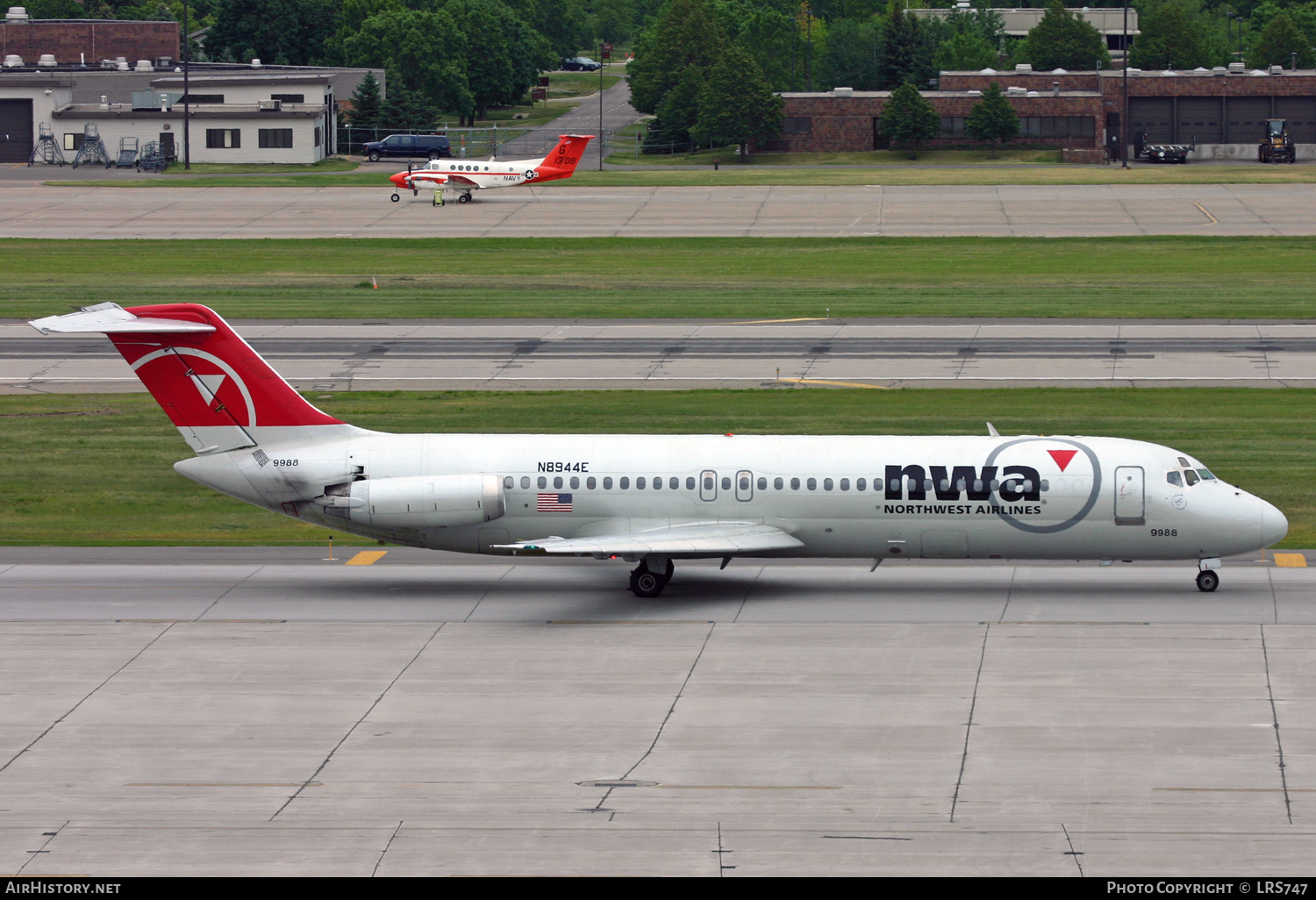 Aircraft Photo of N8944E | McDonnell Douglas DC-9-31 | Northwest Airlines | AirHistory.net #589436