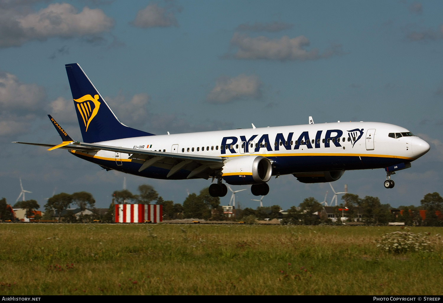 Aircraft Photo of EI-IHR | Boeing 737-8200 Max 200 | Ryanair | AirHistory.net #589497