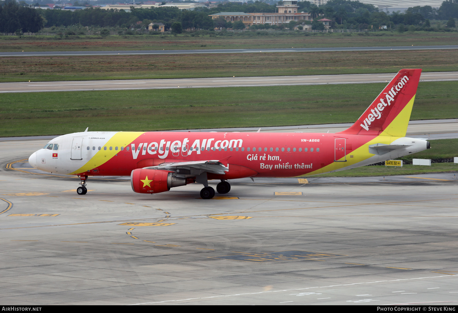 Aircraft Photo of VN-A666 | Airbus A320-214 | VietJet Air | AirHistory.net #589682