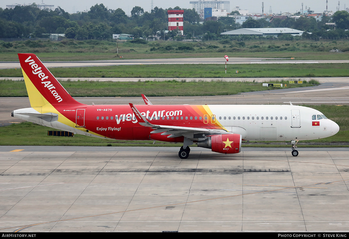 Aircraft Photo of VN-A675 | Airbus A320-214 | VietJet Air | AirHistory.net #589710