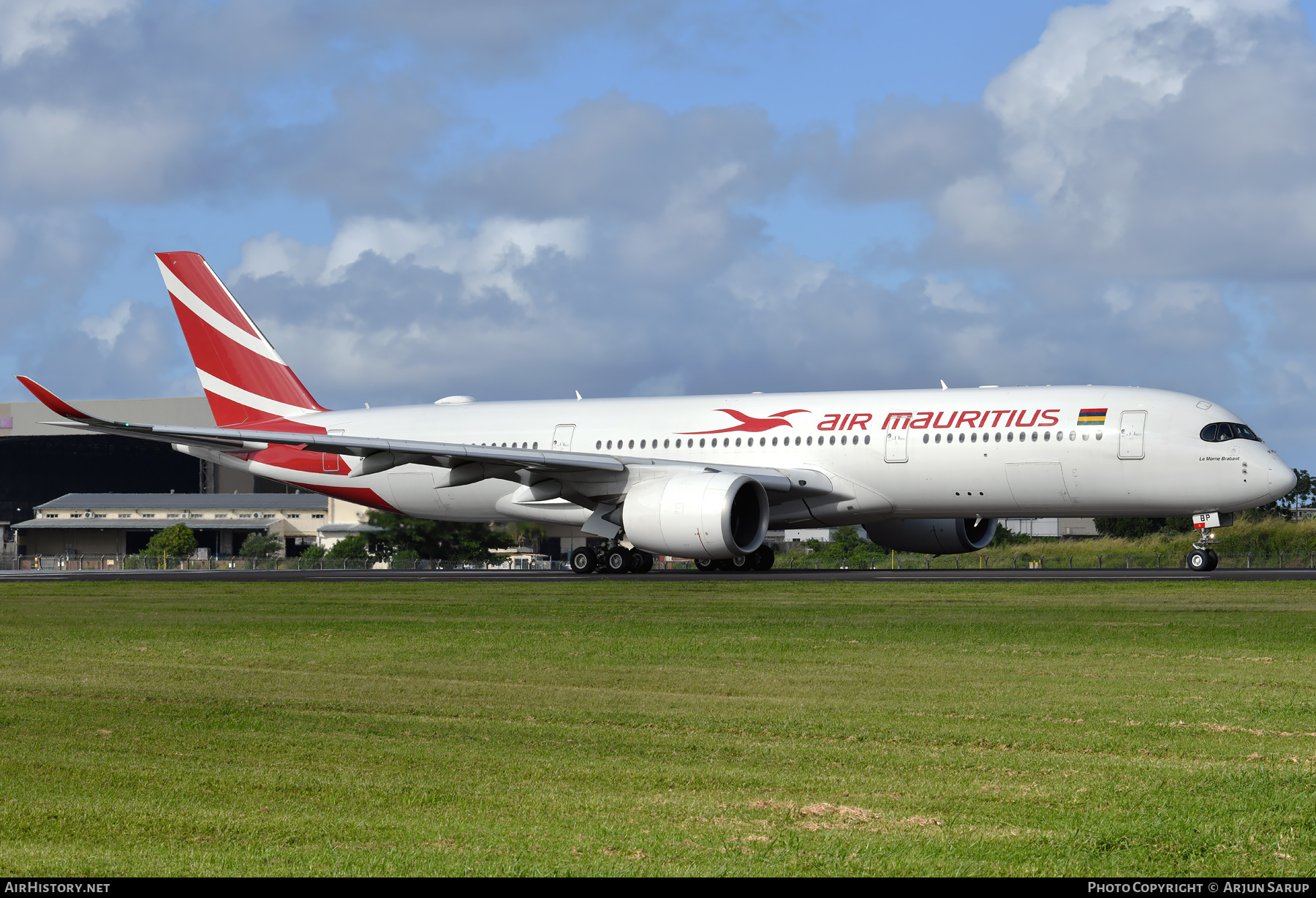 Aircraft Photo of 3B-NBP | Airbus A350-941 | Air Mauritius | AirHistory.net #589839