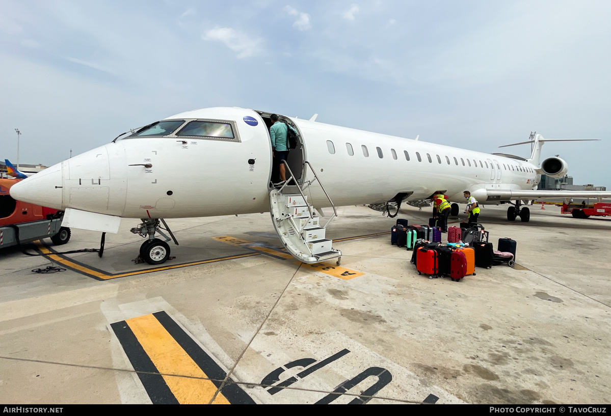 Aircraft Photo of EC-LPG | Bombardier CRJ-1000 (CL-600-2E25) | AirHistory.net #589997