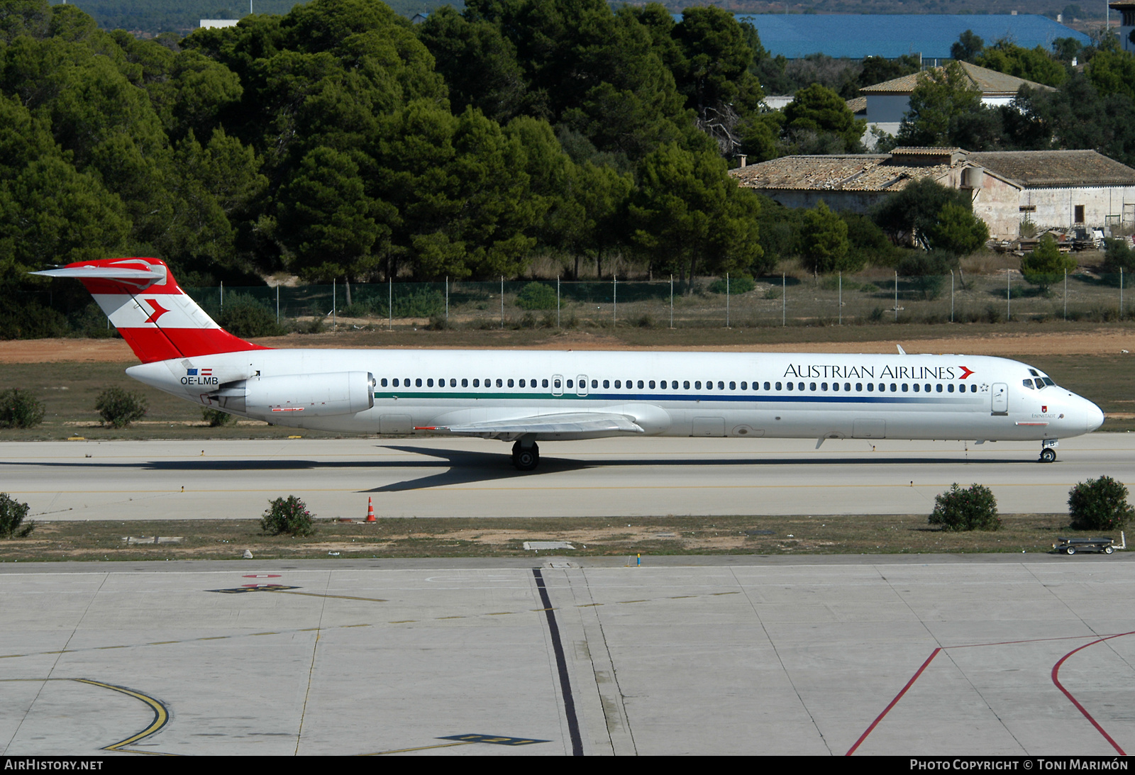 Aircraft Photo of OE-LMB | McDonnell Douglas MD-82 (DC-9-82) | Austrian Airlines | AirHistory.net #590029