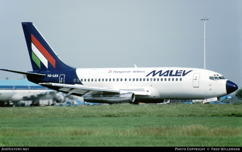 Aircraft Photo of HA-LEA | Boeing 737-2Q8/Adv | Malév - Hungarian Airlines | AirHistory.net #590078