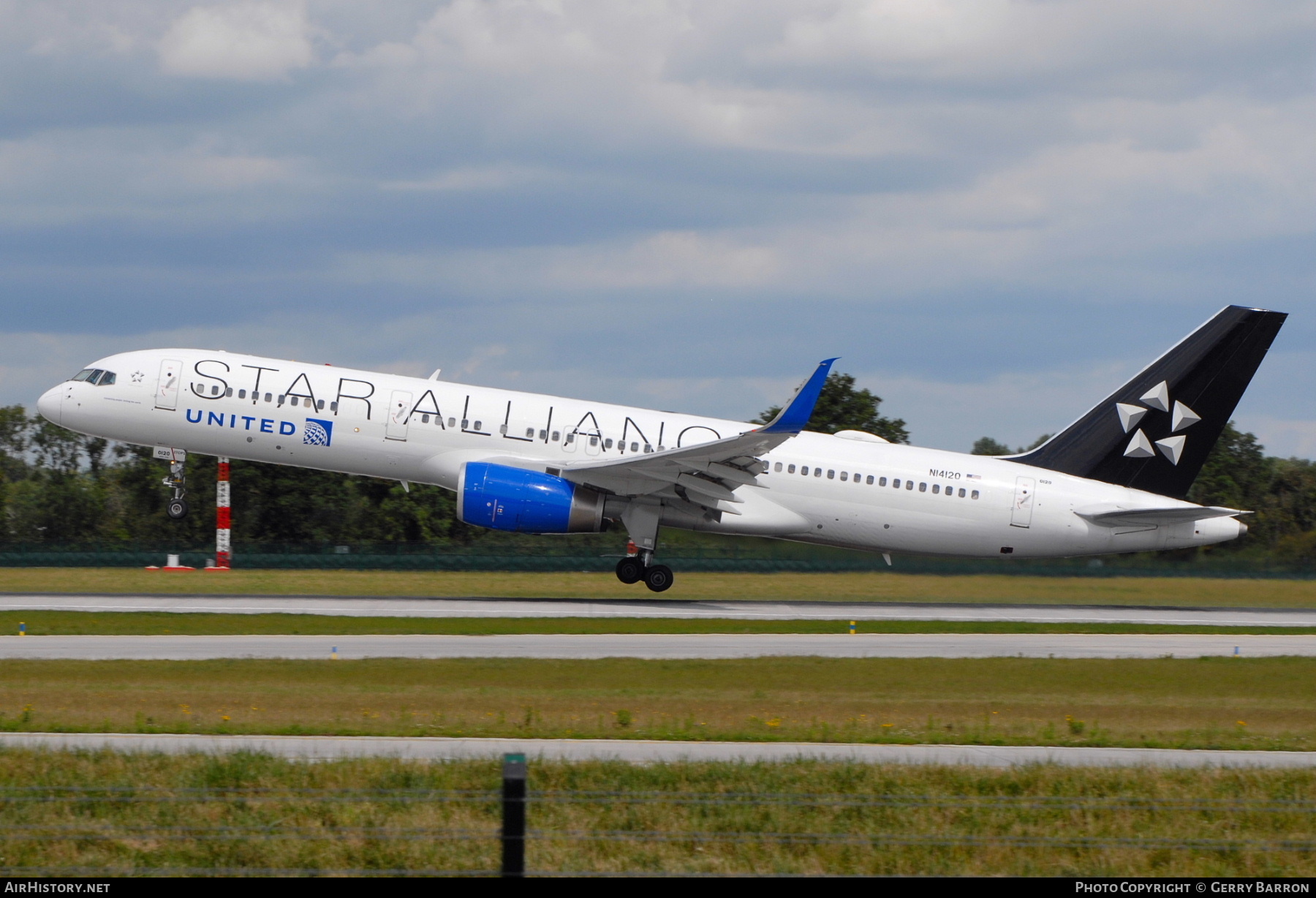 Aircraft Photo of N14120 | Boeing 757-224 | United Airlines | AirHistory.net #590430