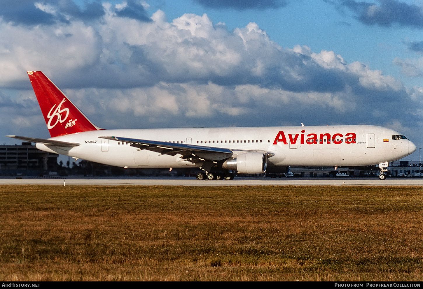 Aircraft Photo of N948AV | Boeing 767-3Y0/ER | Avianca | AirHistory.net #590448